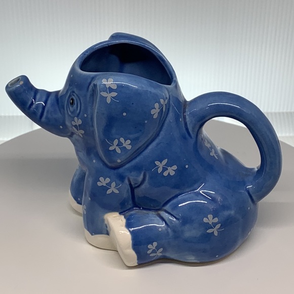 Vintage Elephant Cream Pitcher - Picture 2 of 6